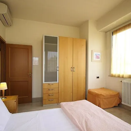 Apartman Holiday Flat - Ila02301-p